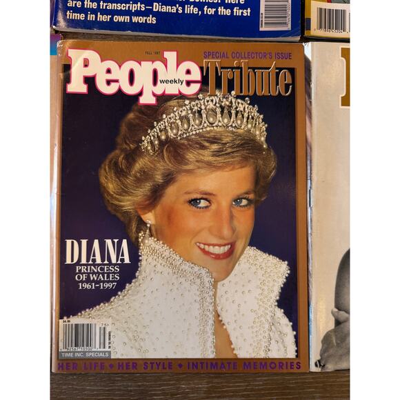 PRINCESS DIANA Lot of 7 Vintage Tabloids Magazines People Globe - Picture 4 of 8